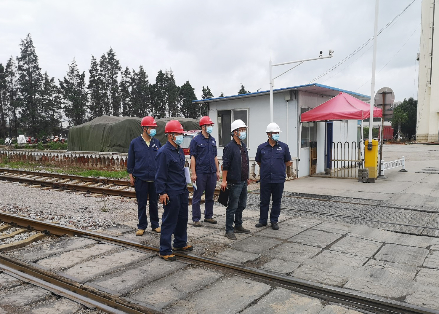 1658566273359908.jpg 2206271414000000178.jpg