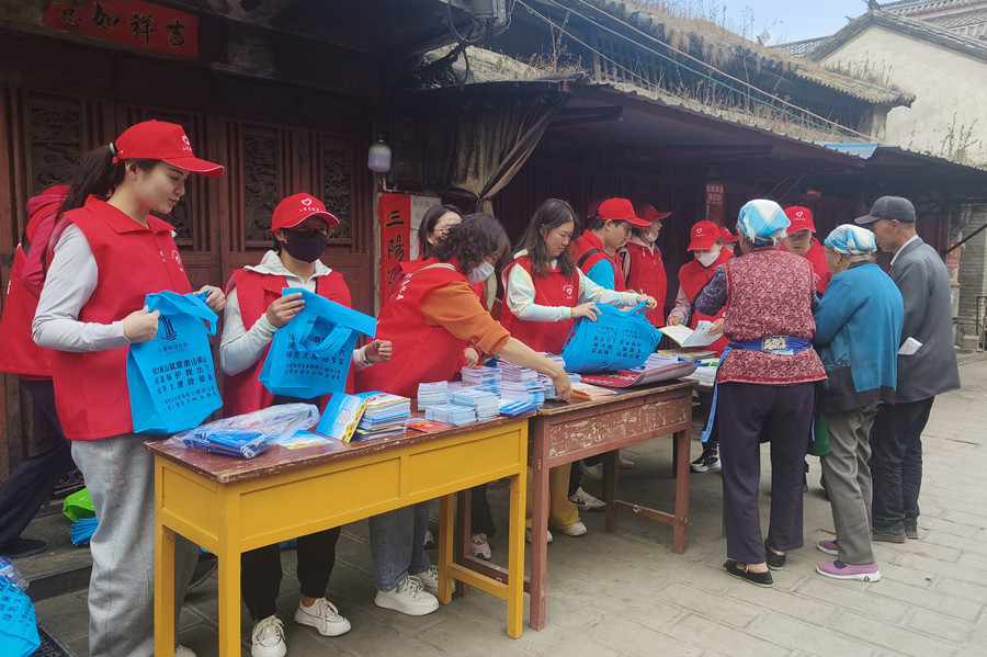 1683341464227422.jpg 普法宣传_副本.jpg