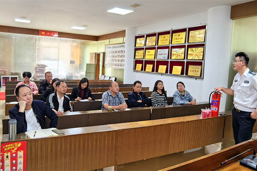 1688019568922759.jpg 消防培训(昭通)_副本.jpg