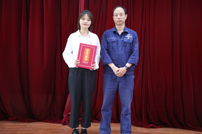 1693189738774022.jpg 1693189519774568.jpg