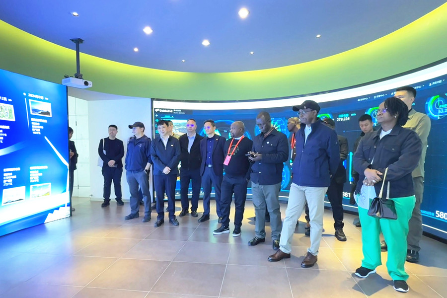 1732245213629667.jpg 参股科普展厅2_副本.jpg